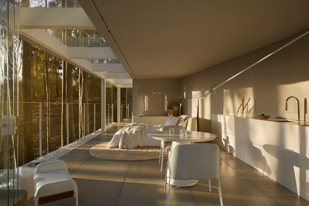 refugio-junior-piacesi-casacor-minas-gerais-2019-2 Minimalismo, meditação e natureza se unem em Refúgio de Júnior Piacesi