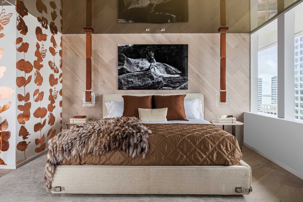 sky_high_retreat_b_g_design_casacor_miami_2019_kris_tamburello_4 Uma suíte em Miami inspirada pelo mundo da moda onde luxo é conforto