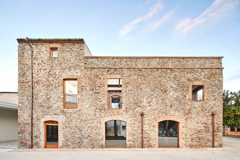 vilajuiga-aigues-luis-twose-two-bo-designboom-012 Escritório Twobo descobre um mundo subterrâneo na Catalunha